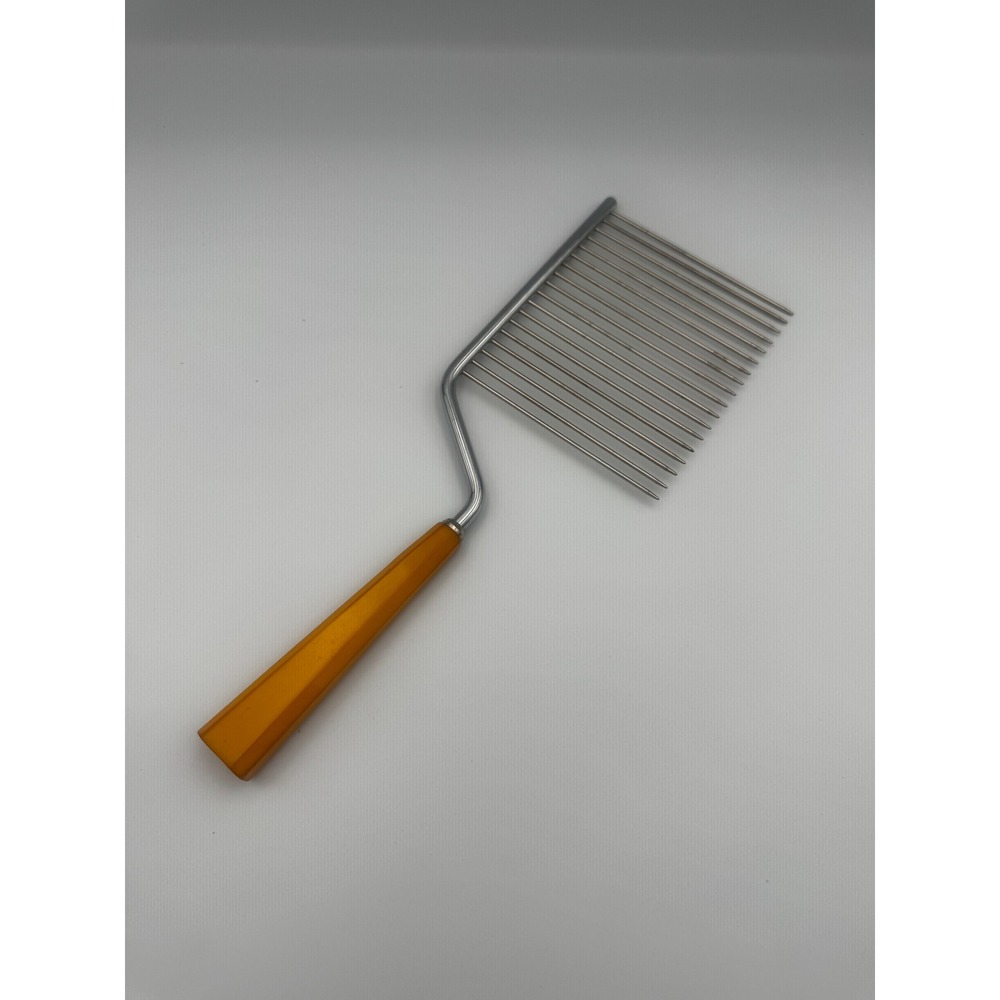 Vintage Art Deco MCM Bakelite Handle 1940's Cake Breaker - Picture 2 of 5